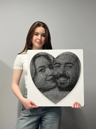 תמונת עבודת קונה, ביקורת יוליה